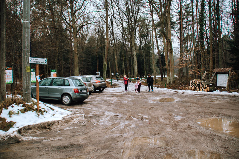 Leśniczówka ŁOŚ Bochnia - parking
