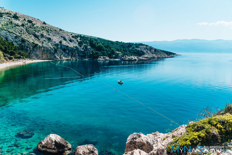 Baska Krk w Chorwacji - piękna plaża nad Adriatykiem i inne atrakcje