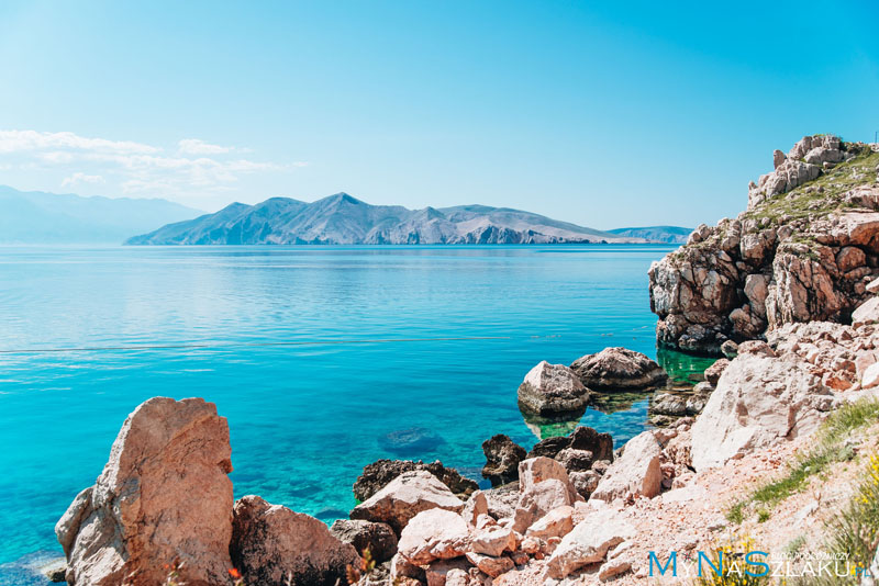 Baska Krk w Chorwacji - piękna plaża nad Adriatykiem i inne atrakcje