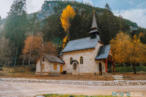 Lago Di Braies W Dolomitach Szlak Wok Jeziora Parking Dojazd