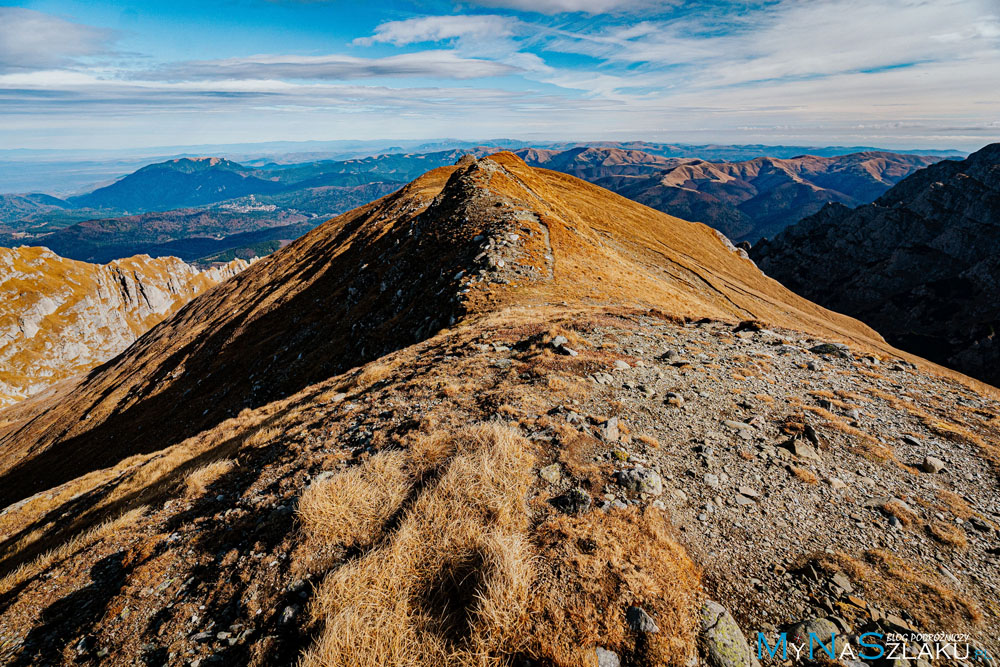 Omu 2505 m n.p.m. to najwyższy szczyt w Górach Bucegi. Znajduje się tam najwyżej położone schronisko w Karpatach