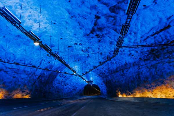 Najdłuższy drogowy tunel świata